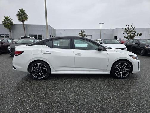 2025 Nissan Sentra SR