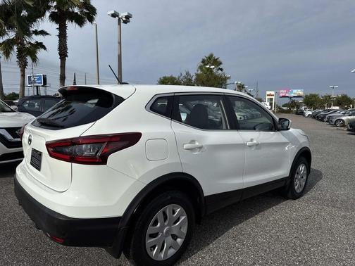 2020 Nissan Rogue Sport S