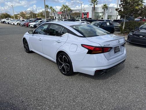 2025 Nissan Altima SR