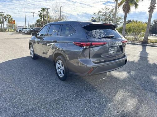 2022 Toyota Highlander L
