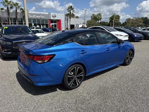 2022 Nissan Sentra SR