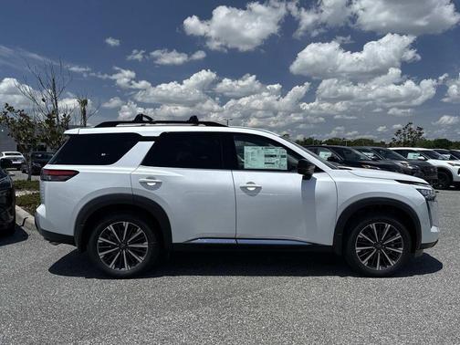 Everest White P 2026 Nissan Pathfinder Platinum