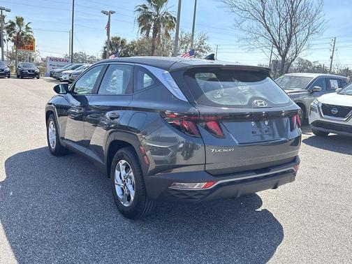 2024 Hyundai TUCSON SE