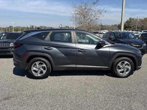 2024 Hyundai TUCSON SE