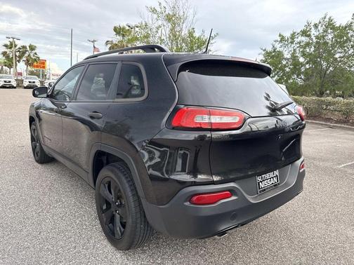 2016 Jeep Cherokee Altitude