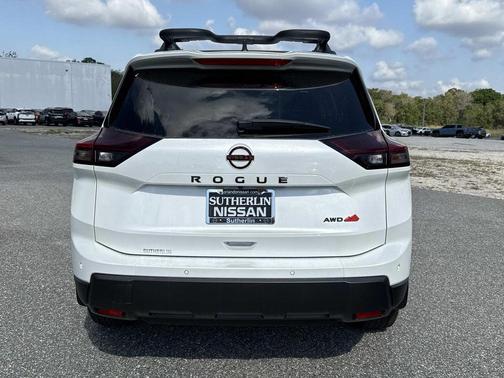 Everest White P 2026 Nissan Rogue Rock Creek