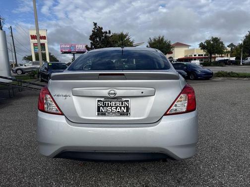 2018 Nissan Versa 1.6 S+