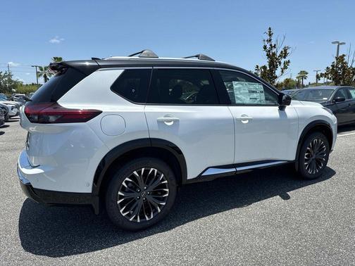 2025 Nissan Rogue Platinum