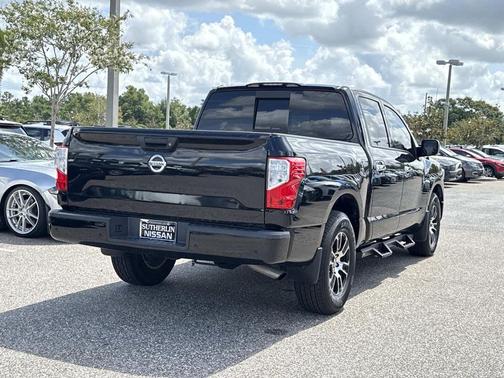 Black 2021 Nissan Titan SV