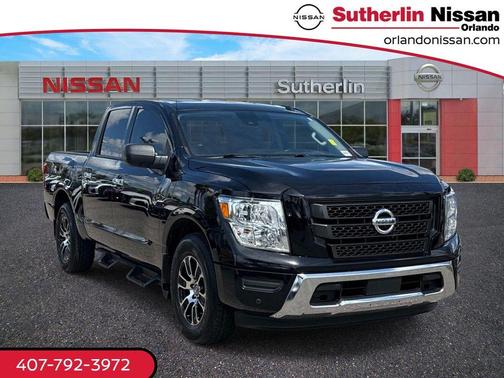 Black 2021 Nissan Titan SV