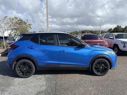 2023 Nissan Kicks SV