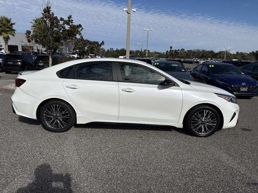 2022 Kia Forte GT-Line