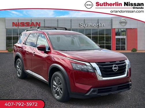 2024 Nissan Pathfinder SV