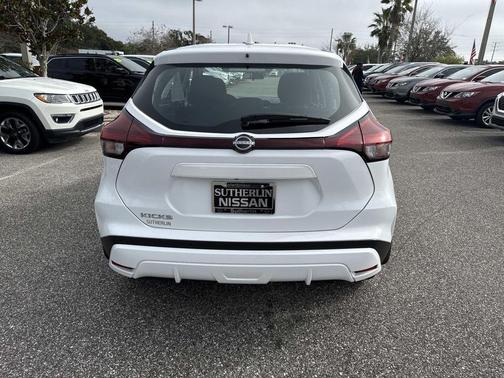 2023 Nissan Kicks S