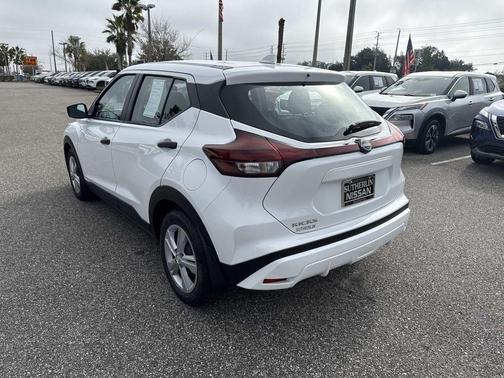 2023 Nissan Kicks S
