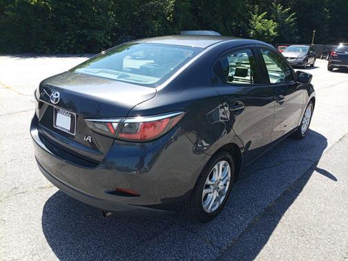 2017 Toyota Yaris iA Base