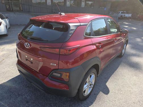 Pulse Red 2021 Hyundai KONA SE