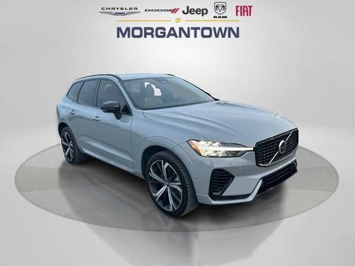 2024 Volvo XC60 Recharge Plug-In Hybrid T8 Ultimate Dark Theme