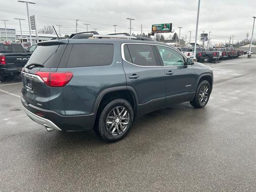 2019 GMC Acadia SLT-1
