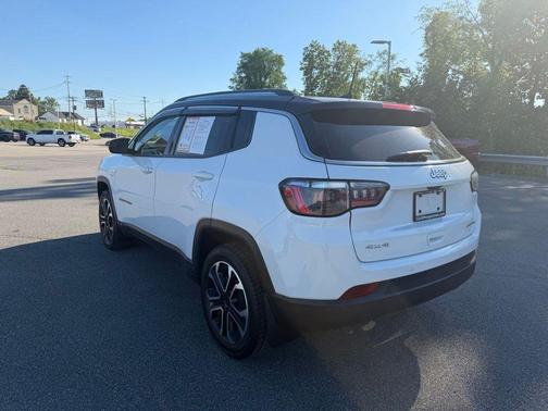 Bright White Clearcoat 2022 Jeep Compass Limited