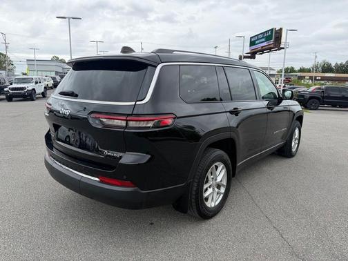Diamond Black 2023 Jeep Grand Cherokee L Laredo