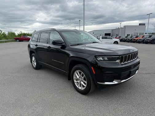 Diamond Black 2023 Jeep Grand Cherokee L Laredo