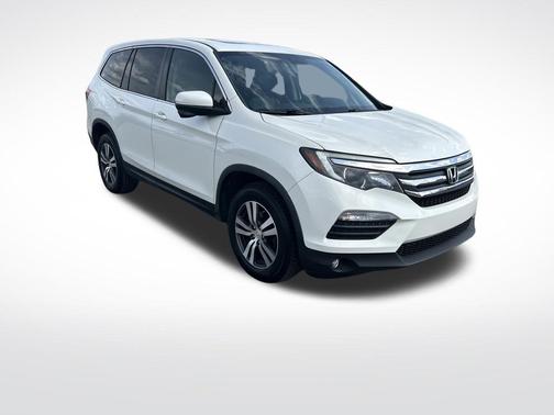 White 2017 Honda Pilot EX-L