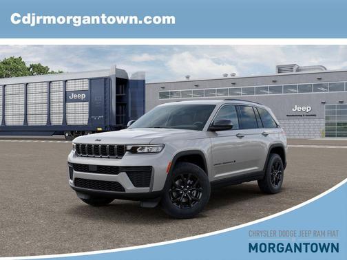 Silver Zynith 2026 Jeep Grand Cherokee Laredo