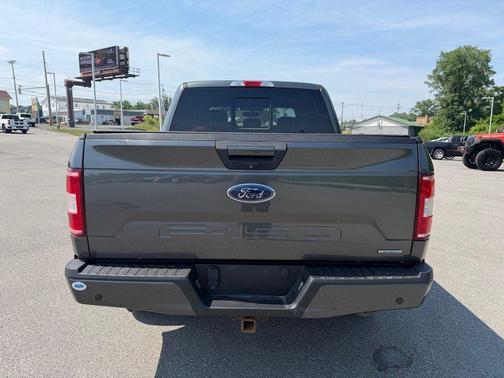 Magnetic 2018 Ford F-150 XLT