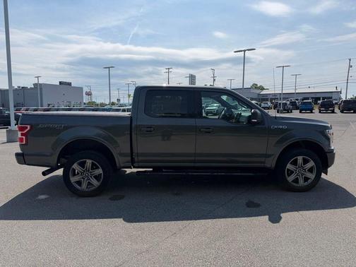 Magnetic 2018 Ford F-150 XLT