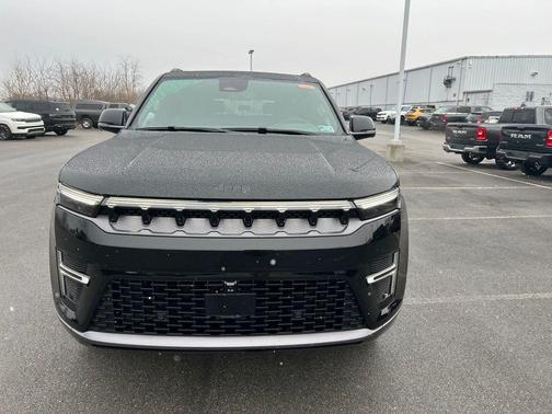 2026 Jeep Grand Wagoneer LIMITED