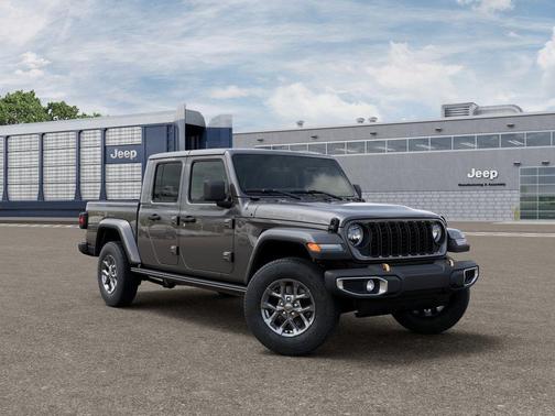 Granite Crystal Clearcoat Metallic 2026 Jeep Gladiator 85th Anniversary Edition