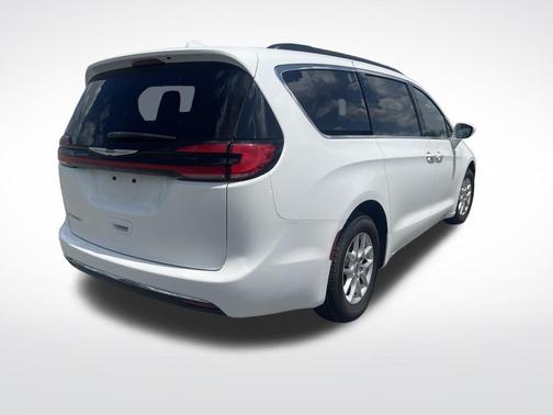 2022 Chrysler Pacifica Touring-L