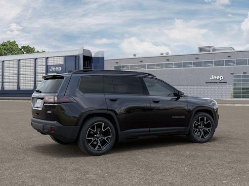 Diamond Black 2026 Jeep Cherokee Overland