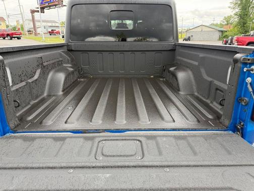 Hydro Blue Pearlcoat 2022 Jeep Gladiator Sport