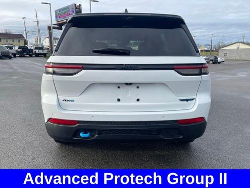 2022 Jeep Grand Cherokee 4xe Trailhawk