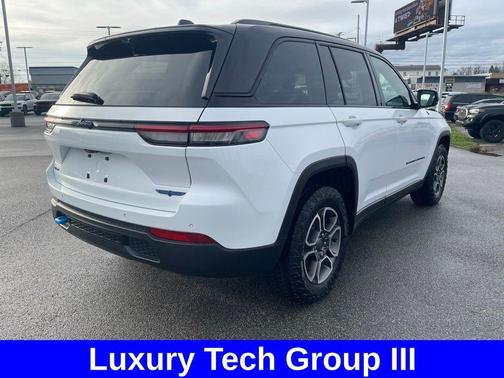 2022 Jeep Grand Cherokee 4xe Trailhawk