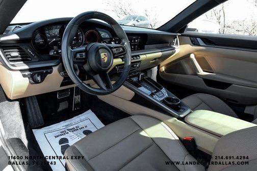 2023 Porsche 911 Carrera 4