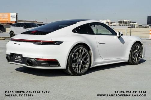 2023 Porsche 911 Carrera 4