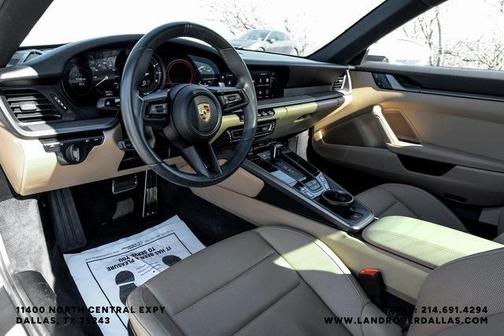 2023 Porsche 911 Carrera 4