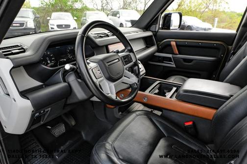 Gondwana Stone 2020 Land Rover Defender 110 SE