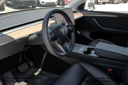 Pearl White 2023 Tesla Model Y Long Range