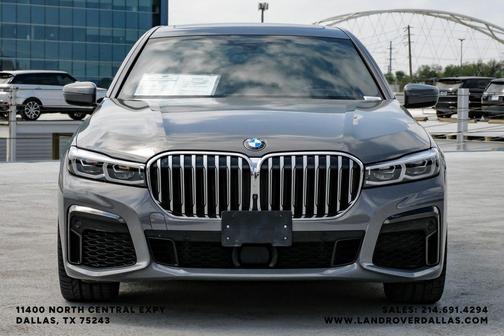 Amber 2022 BMW 740 i xDrive