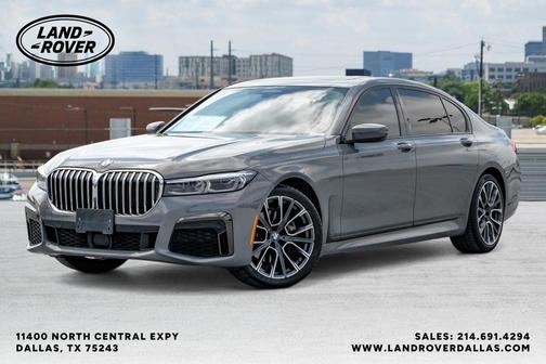 Amber 2022 BMW 740 i xDrive