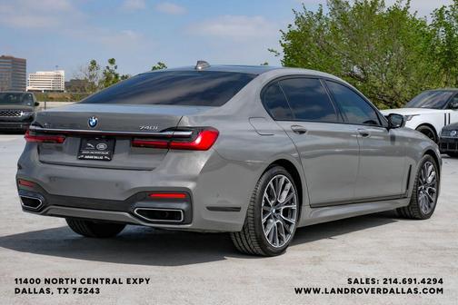 Amber 2022 BMW 740 i xDrive