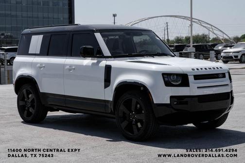 Fuji White 2026 Land Rover Defender P400 X-Dynamic SE