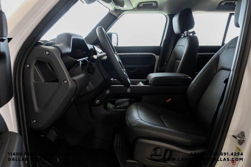 Fuji White 2026 Land Rover Defender P400 X-Dynamic SE