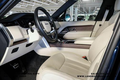 Portofino Blue 2023 Land Rover Range Rover P400 SE