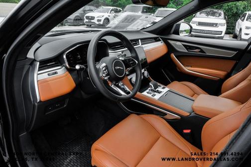 Santorini Black 2026 Jaguar F-PACE P250 R-Dynamic S