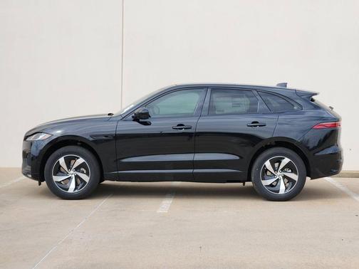Santorini Black 2026 Jaguar F-PACE P250 R-Dynamic S